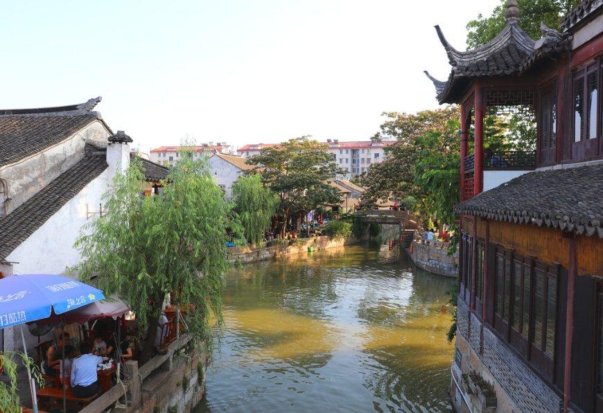 月球生锈了！科学家在月球上发现了“铁锈”，难道月球有氧气？游戏画面
